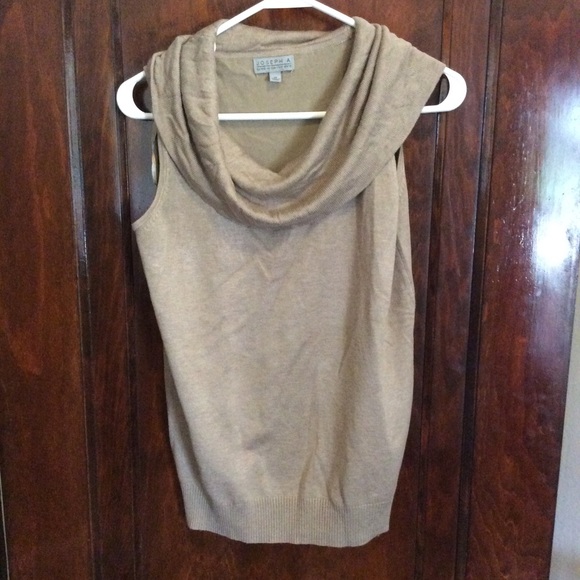 Sweater - Picture 1 of 2